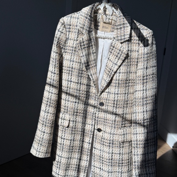 Elie Tahari Long Plaid Pea Coat - Picture 9 of 9